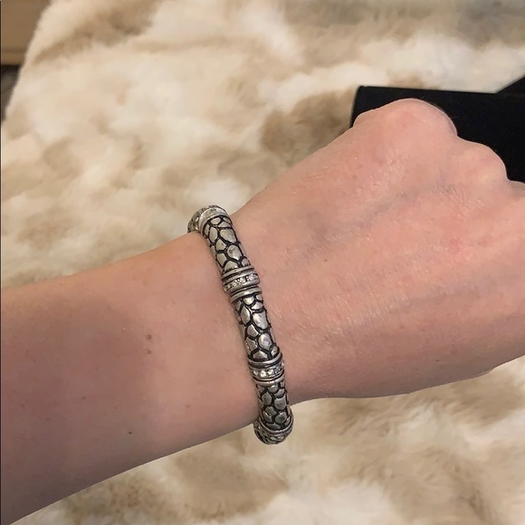 Lia Sophia cheetah and rhinestone stretch bracelet - Picture 5 of 6